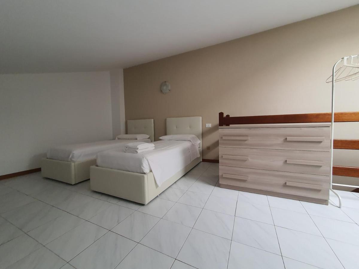 Sirmione Acque Del Garda Apartments Ngoại thất bức ảnh